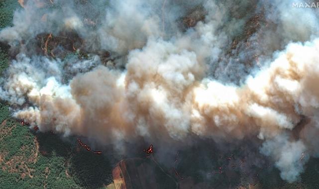 Yunanistan yanıyor! Orman yangını faciasının uydudan görünümü
