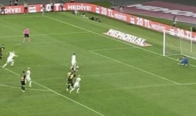 Ahmet Çakar'dan Galatasaraylıları kızdıracak yorum: 'Tarifi mümkün olmayan bir laubalilik'