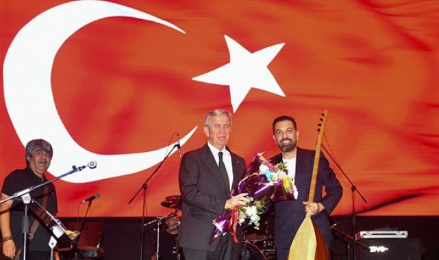 Başkan Yavaş ve Başkentliler Neşet Ertaş’ı andı