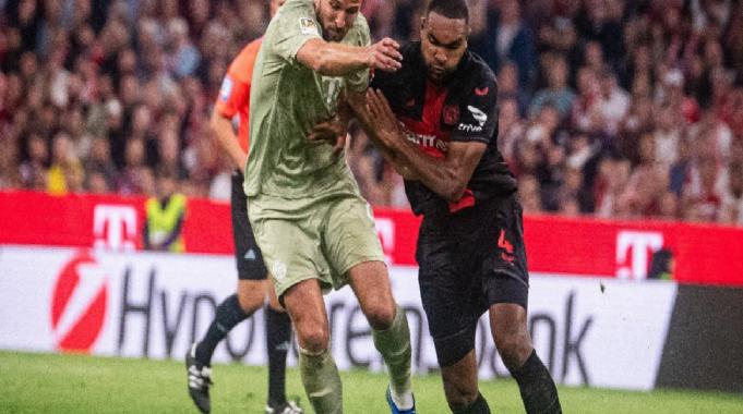 Bayern Münih, Bayer Leverkusen ile berabere kaldı