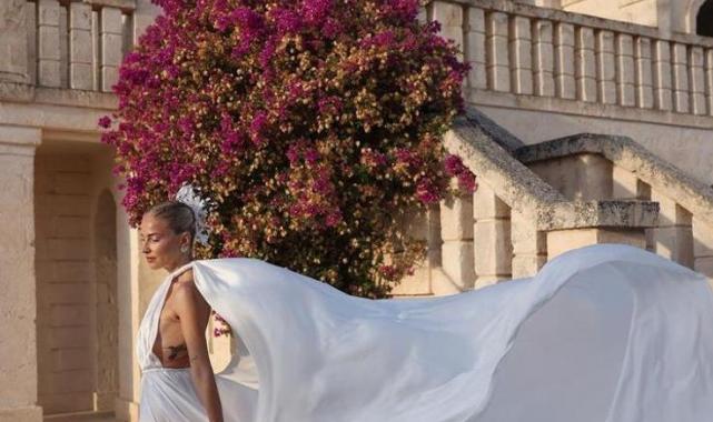 Burcu Esmersoy hayatının imzasını attı!