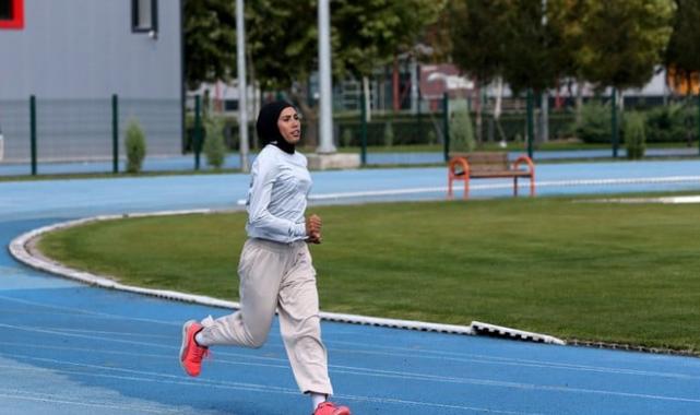 Burcu Sabatan'dan Fransa'daki başörtüsü yasağına tepki