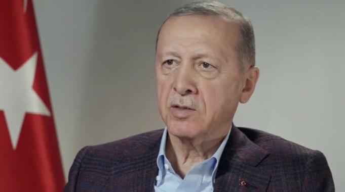 Cumhurbaşkanı Erdoğan, ABD&#039;li sunucuya tepki gösterdi: Saygı duyacaksın