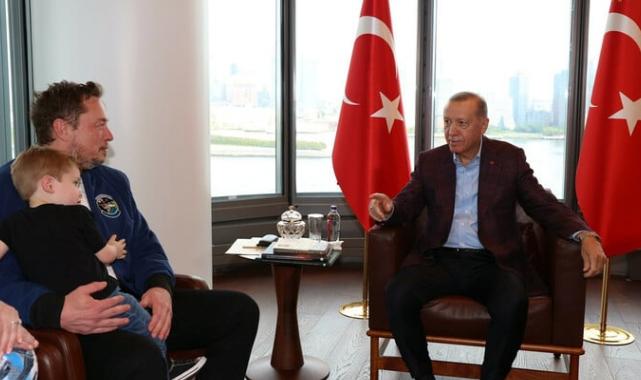 Cumhurbaşkanı Erdoğan-Elon Musk görüşmesi: Kitap hediye edildi