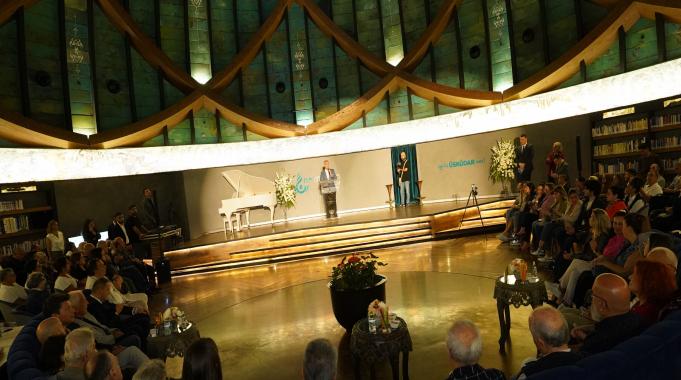 Devrim Erbil sergisi Üsküdar’da açıldı