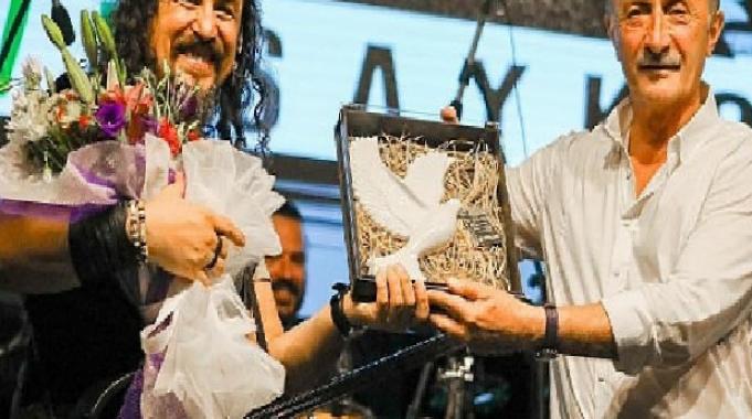 Didim&#039;de Barış Güvercini 28. kez havalandı