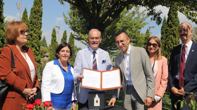 Eskişehir’de oluşturulan “Frankfurt Meydanı” düzenlenen törenle açıldı