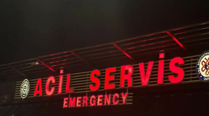 Gaziantep&#039;ten İzmir&#039;e gelip husumetlisine bıçakla saldırdı