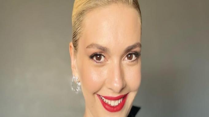 İmaj yeniledi, kilo verdi, göğüs küçülttü! Bergüzar Korel'in son hali