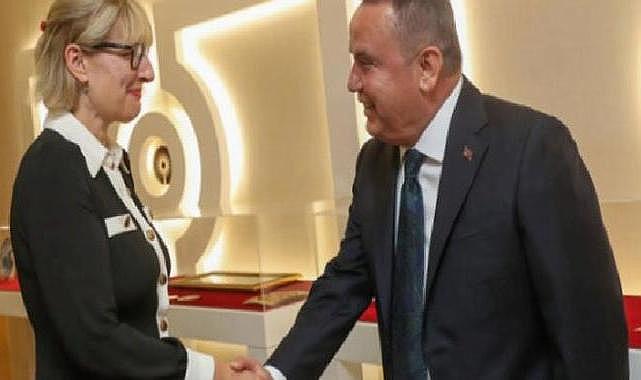İngiltere Büyükelçisi Jill Morris'ten Başkan Böcek'e ziyaret