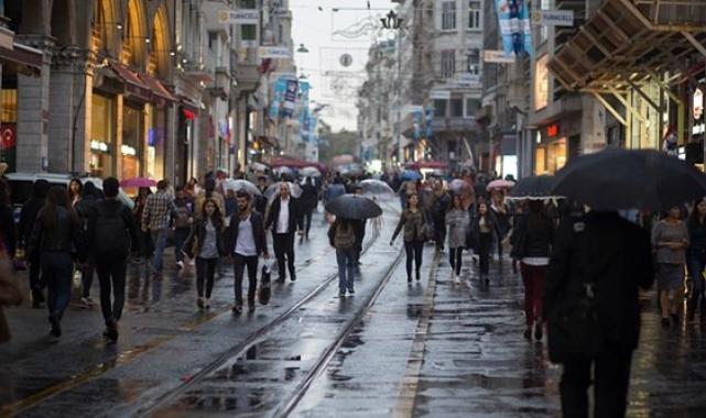 İstanbul'da kayıtlı olmayan Suriyelilerin kayıtlı illere dönme süresi uzatılmayacak