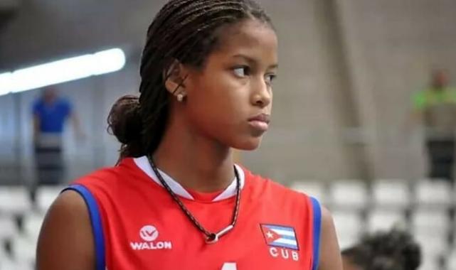 İşte Melissa Vargas'ın küçüklüğü! Uzun saçlarıyla bambaşka...