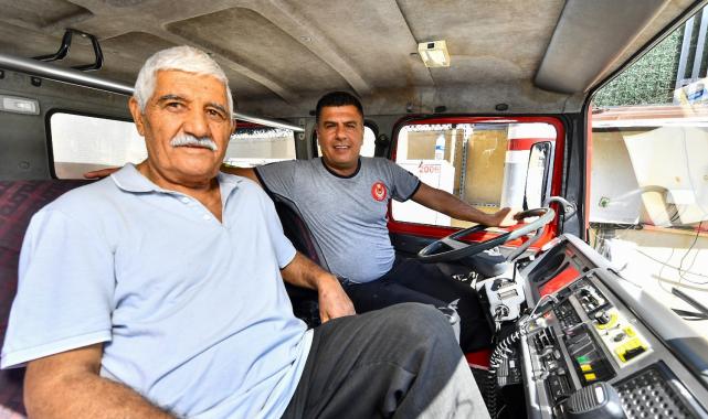 İzmir'de emekli itfaiyeciler genç meslektaşları ile buluştu