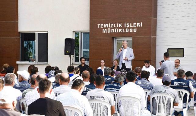 Karacabey Belediyesi'nde toplu sözleşme sevinci
