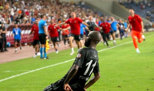 Lamkel Ze'den Volkan Demirel'e övgü: O Türk futbolunun Zidane'ı