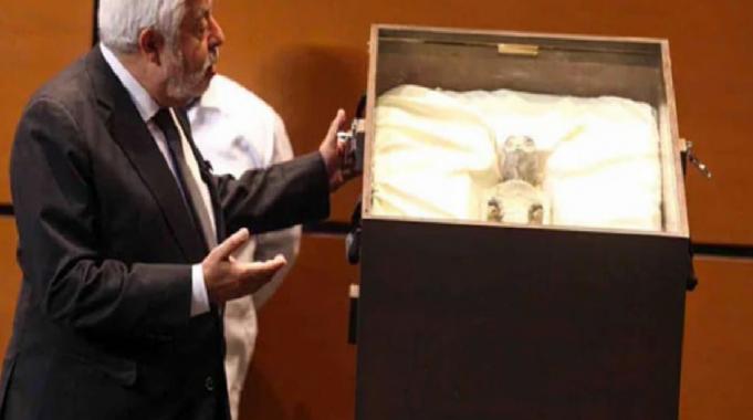 Meksika'da uzaylı iddiası: Ufolog Jamia Maussan, şarlatanlıkla suçlanıyor