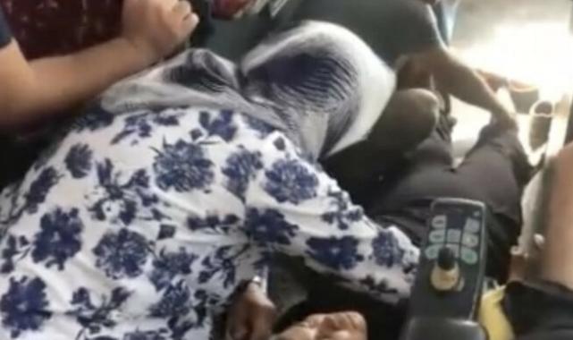 Mersin'deki otobüs şoförü, fenalaşan kadın için hastaneye sürdü