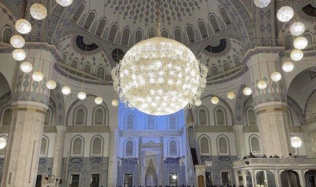 Mevlid Kandili yurt genelinde dualarla idrak edildi