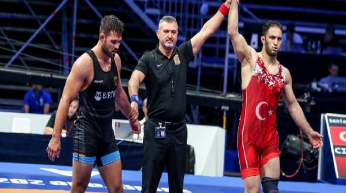 Milli güreşçi İbrahim Çiftçi, Olimpiyat kotasına hak kazandı