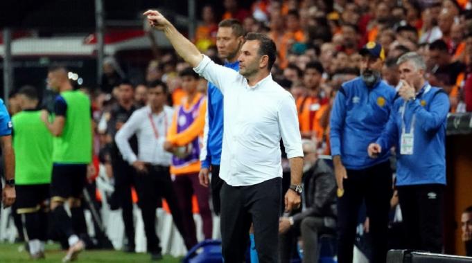 Okan Buruk: Şampiyonlar Ligi'nde de Galatasaray'ı göstermek istiyoruz