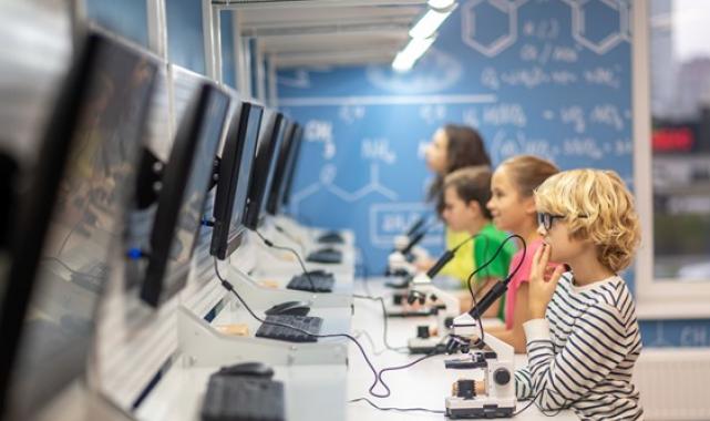 Okullarda güvenli internet deneyimi sunan 6 web filtreleme yöntemi