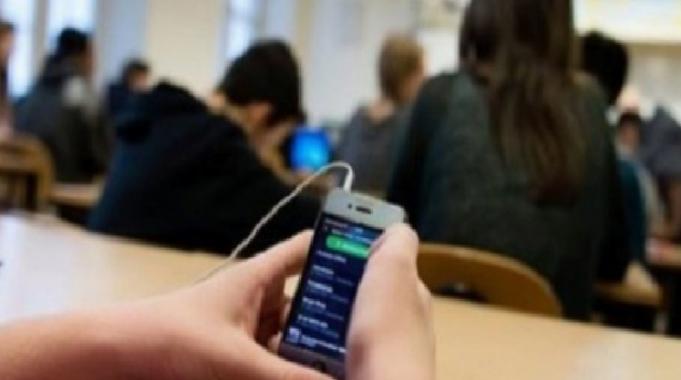 Okullardaki yasağı teknoloji bağımlılığı riskini azaltıyor