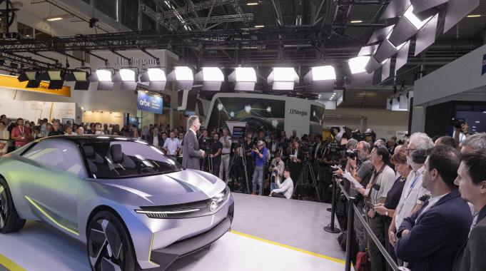Opel, I Mobility 2023’te yeni modellerinin Dünya Lansmanı’nı gerçekleştirdi