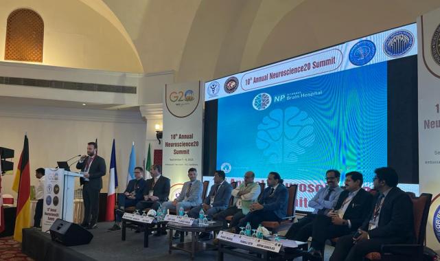 Prof. Dr. Tarhan’a ‘Global Neuroscience Leadership’ ödülü takdim edildi