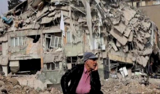 AFAD görevlisi 'çocuğum uyuyor' diyen depremzedeyi azarladı