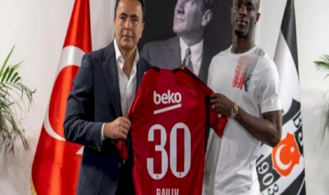 Eric Bailly, Beşiktaş'a imzayı atıp formayı giydi
