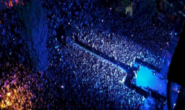 GastroANTEP festivalinin ilk gününde Fatma Turgut sahne aldı