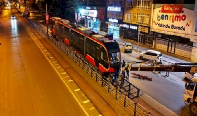 Talas Mevlana Cumhuriyet Meydanı Raylı Sistem Hattı'na ilk tramvay indirildi