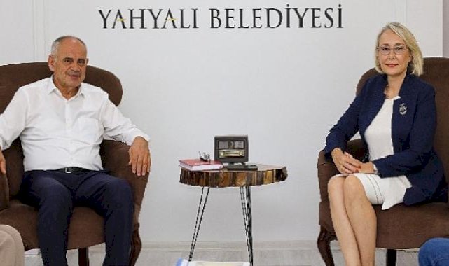 Tohumluk Vakfı'nın eğitim projesine Yahyalı Belediyesi'nden destek