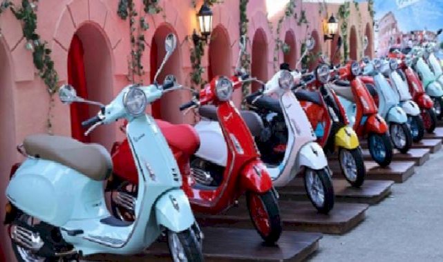 Vespa’nın en yeni modelleri İstanbul İtalya Başkonsolosluğu’nda tanıtıldı