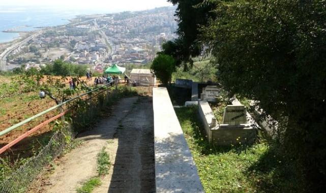 Trabzon'da deniz manzaralı mezarlık için kavga ettiler! Bir kişi fenalaştı...