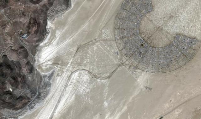 Yağmurla felakete dönüşen Burning Man festival alanında çıkışlar başladı
