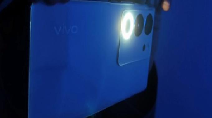 Yeni telefonunuz vivo V29 sizi bekliyor