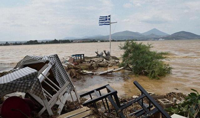 Yunanistan'ı önce yangınlar şimdi de sel vurdu!