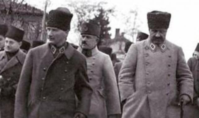 1923'te kurulan Türkiye Cumhuriyeti'nin ilk kabinesi...