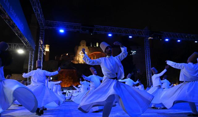 750 semazen Sultanahmet Meydan'ında Sema Ayin-i Şerifi gerçekleştirdi