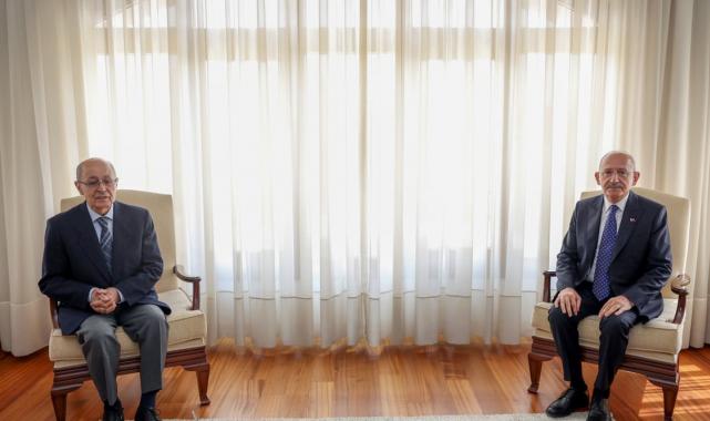 Ahmet Necdet Sezer 'laiklik' konferansına katıldı