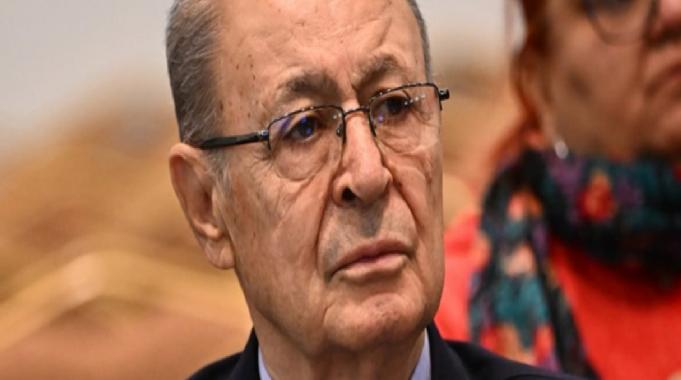 Ahmet Necdet Sezer &#039;laiklik&#039; konferansına katıldı