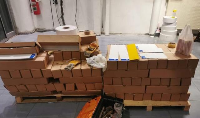 Ankara’da sahte plaka imalathanesine polis baskını