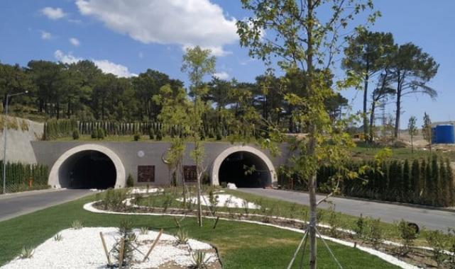 Assos ve Troya tünelleri 1 yaşında! 3 milyonu aşkın araç geçti
