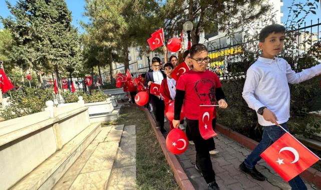 Cumhuriyet'in 100'üncü yılı: 81 ilde bayraklar dalgalanıyor!