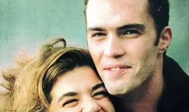 Demet Akbağ'ın aracına çarpıp hayatını kaybeden Uzay Hepari'nın eşi Zeynep Tunuslu, yıllar sonra konuştu