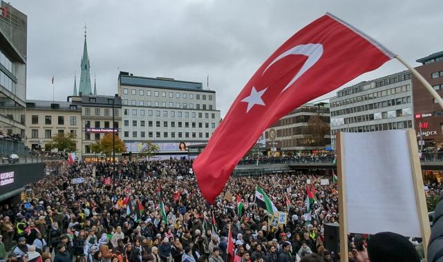 Dünyanın dört bir yanından Filistin'e destek gösterisi