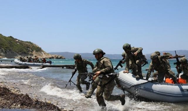 Ege'de yapılan Müşterek Bot Eğitimi'nden nefes kesen kareler