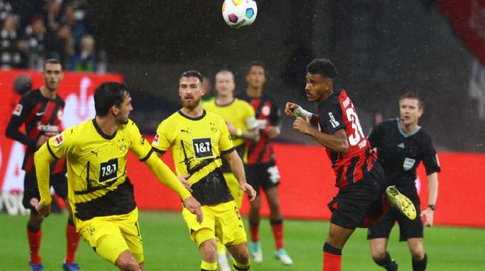 Eintracht Frankfurt - Borussia Dortmund maçında kazanan yok!