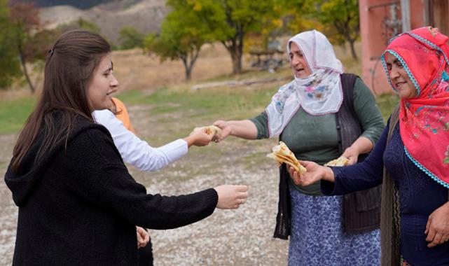 Erzincan'da dağ köylerindeki hastalara sağlık hizmeti, 4x4 ambulansla ulaşıyor